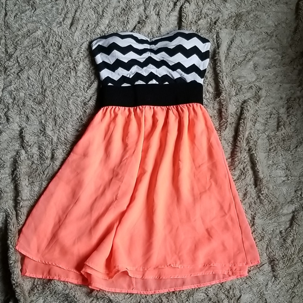 Spring Dress - Picture 2 of 5